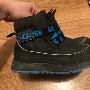 UGG boots size  boys 12